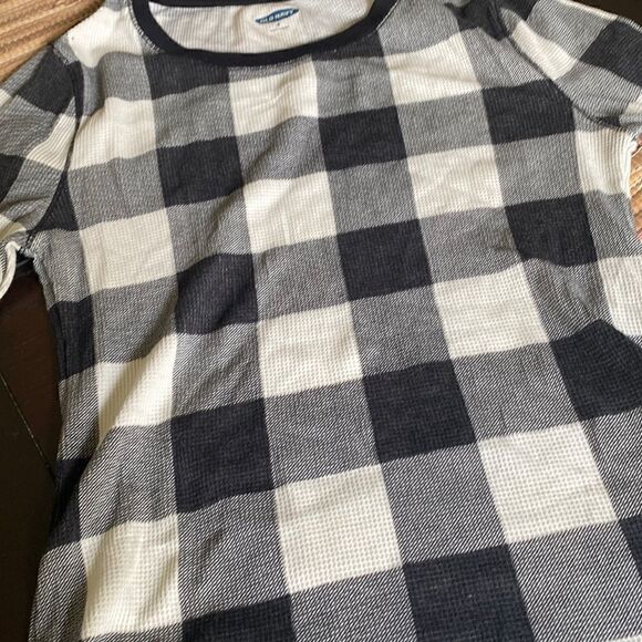 EUC old Navy waffle texture l/s black and WhT box print - Picture 1 of 4